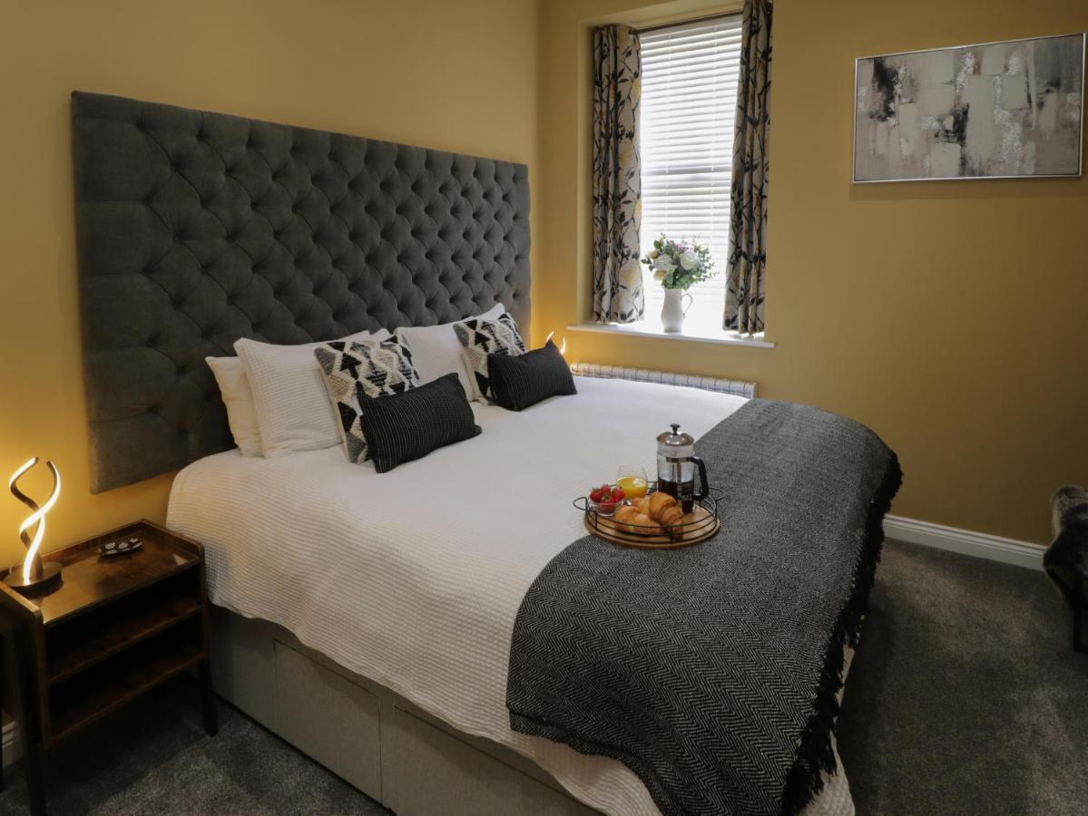 Appartement Sapphire Seas Whitby Extérieur photo