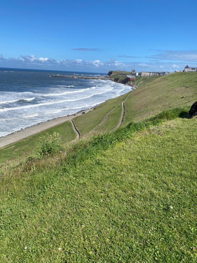 Appartement Sapphire Seas Whitby Extérieur photo